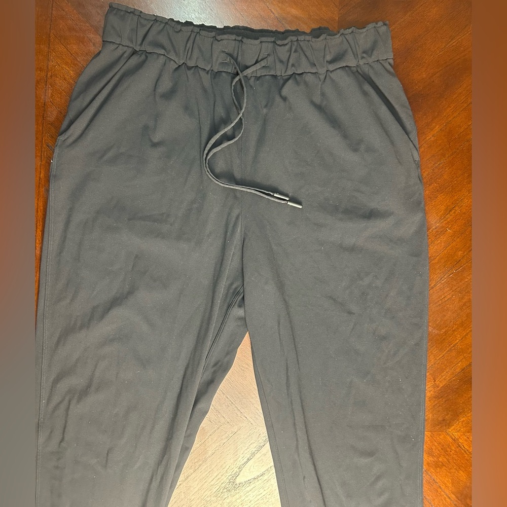 lululemon athletica black drawstring joggers - Picture 3 of 10
